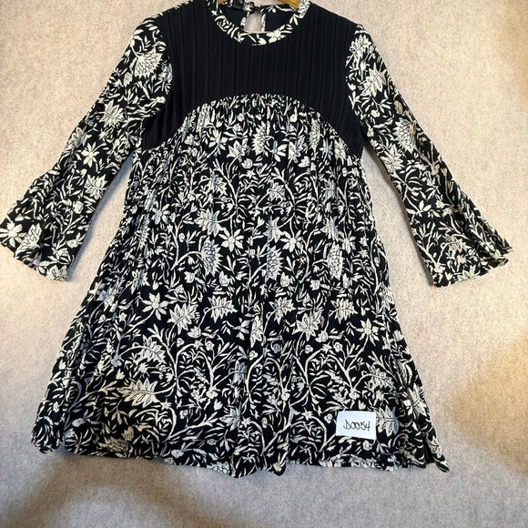 Volcom Dresses & Skirts - Volcom Womens Black White Floral Crochet Yoke Long Sleeve Mini Dress Small